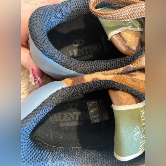 Valentino rock stud leopard print sneakers size 7 Eu 37 1/2 - Picture 11 of 16